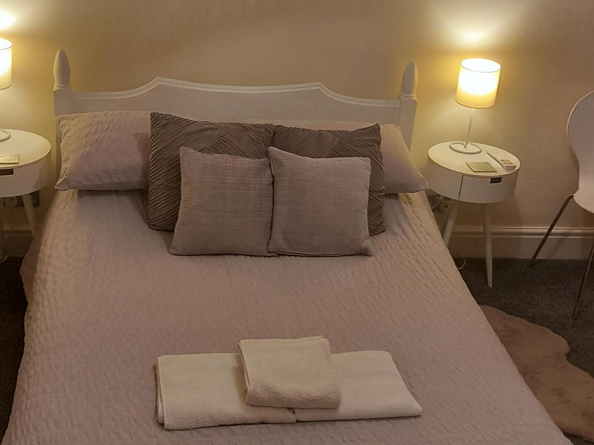 2 Bodwen Villas Ланголен Екстериор снимка
